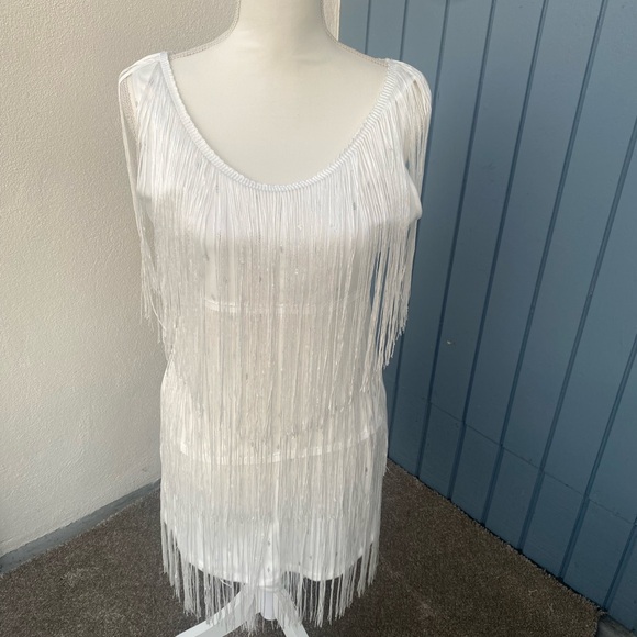 Dresses & Skirts - White Fringe Dress